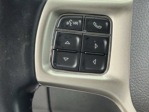 Used 2018 RAM 1500 Laramie image 17