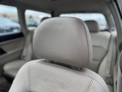 Used 2005 Subaru Outback 3.0R L.L. Bean w/ Popular Equipment Group 3 image 13