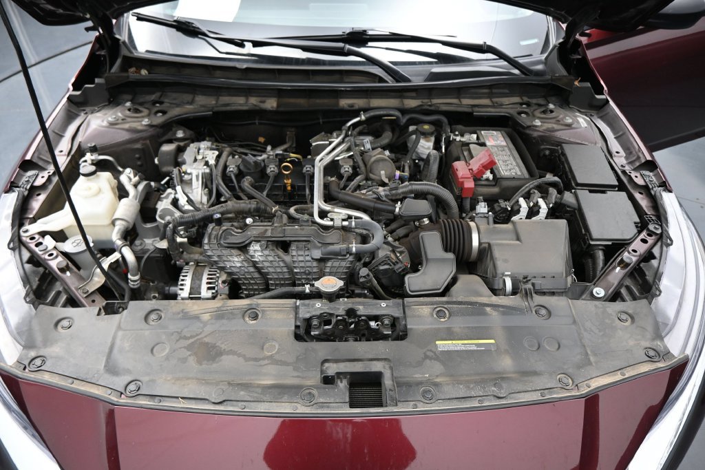 Used 2025 Nissan Altima 2.5 SV FWD image 29