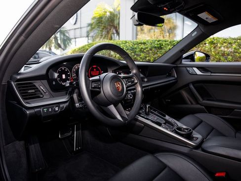 Used 2025 Porsche 911 Carrera RWD image 20