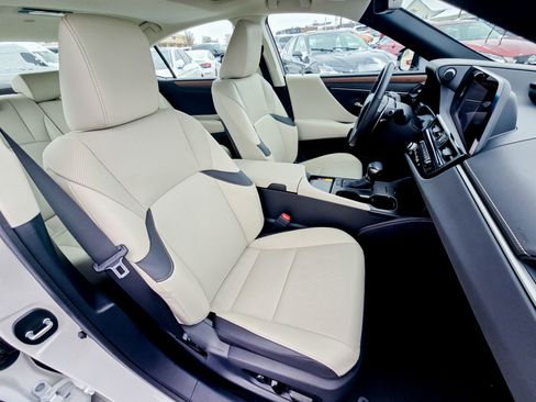 Used 2023 Lexus ES 350 w/ Premium Package image 33