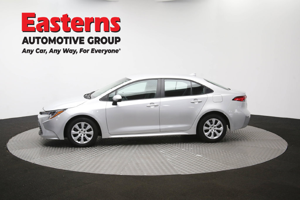 Used 2025 Toyota Corolla LE FWD image 60