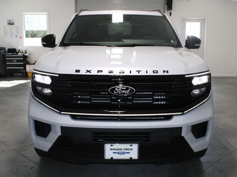 New 2025 Ford Expedition Platinum w/ Stealth Performance Package image 63