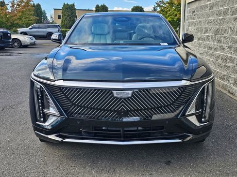 New 2026 Cadillac Lyriq Luxury image 14