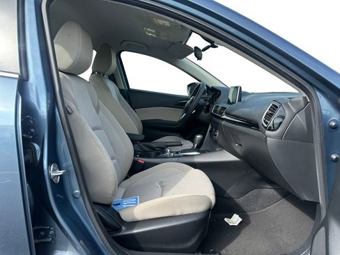 Used 2016 MAZDA MAZDA3 i Sport w/ Preferred Equipment Package FWD image 11