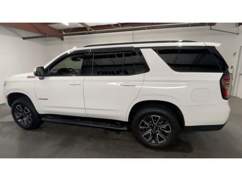 Used 2021 Chevrolet Tahoe Z71 w/ Luxury Package image 6