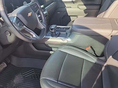 Used 2023 Chevrolet Silverado 1500 LTZ AWD/4WD image 12