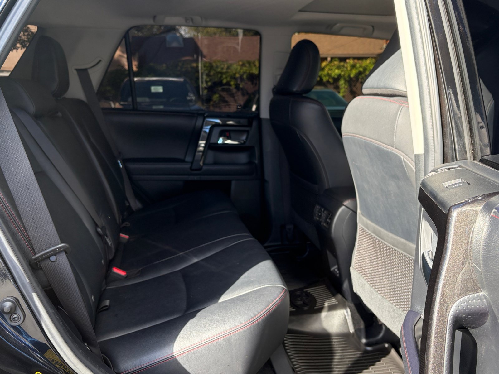 Used 2023 Toyota 4Runner TRD Off-Road Premium w/ Moonroof Package AWD/4WD image 16