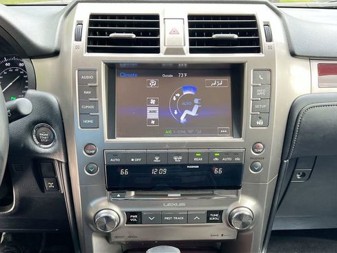 Used 2017 Lexus GX 460 Premium w/ Premium Package AWD/4WD image 18