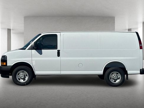 New 2026 Chevrolet Express 2500 w/ Communications Package RWD image 7