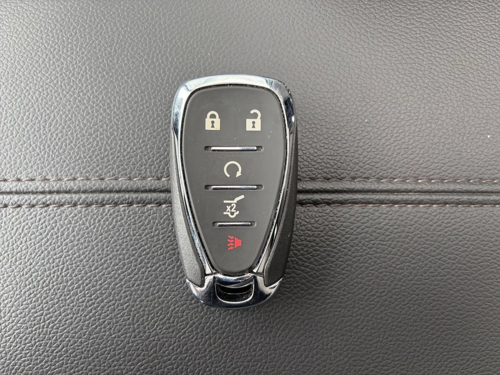 Used 2024 Chevrolet Equinox Premier AWD/4WD image 30