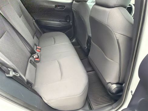 Used 2024 Toyota Corolla Cross LE image 14