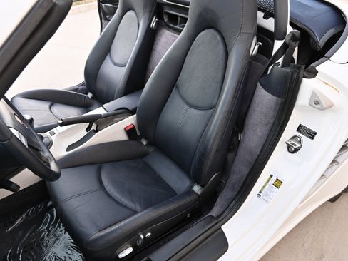 Used 2009 Porsche Boxster Roadster 6MT image 23