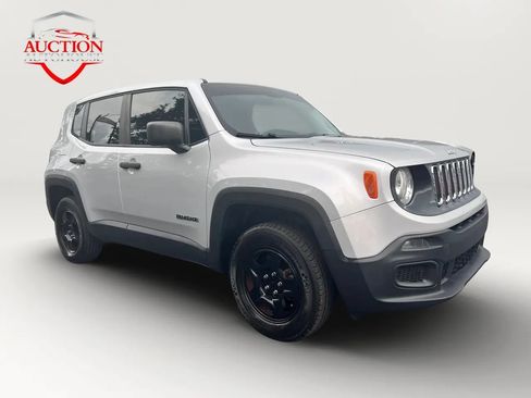 Used 2017 Jeep Renegade Sport w/ Power & Air Group AWD/4WD image 3