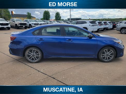 Used 2024 Kia Forte GT-Line w/ GT-Line Premium Package FWD image 3
