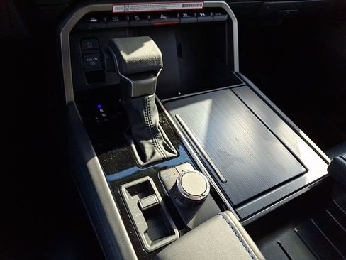 New 2026 Toyota Tundra Platinum image 7