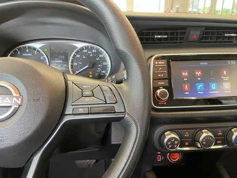 Used 2024 Nissan Kicks S image 14