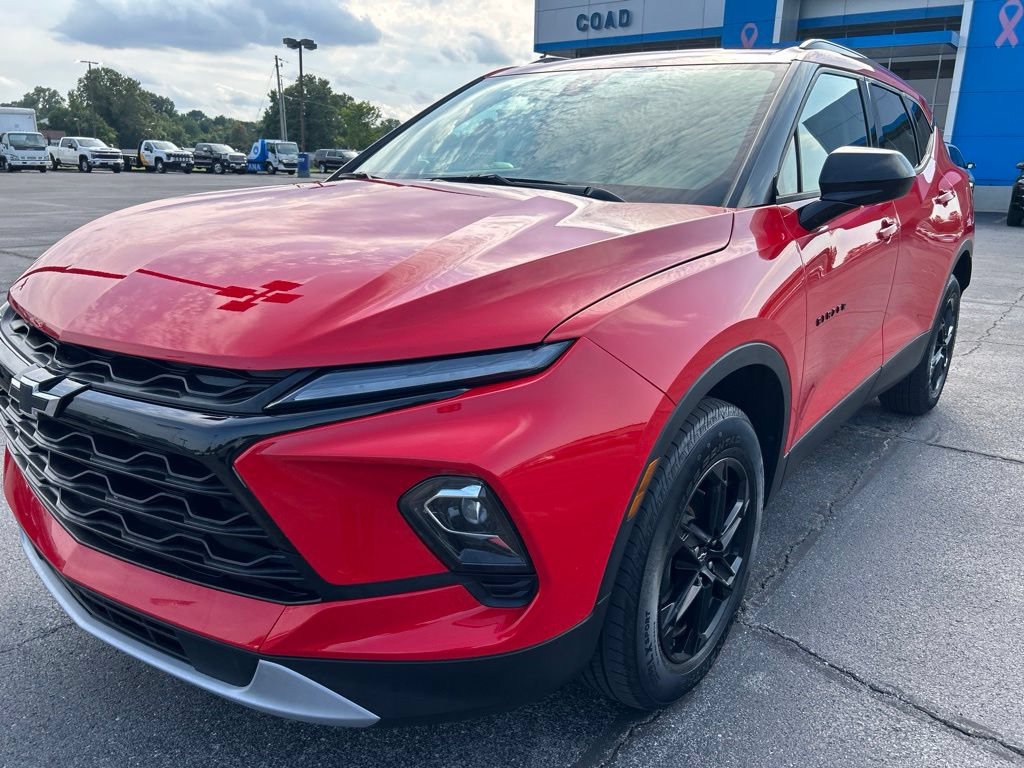 Used 2024 Chevrolet Blazer LT w/ Convenience Package FWD image 7