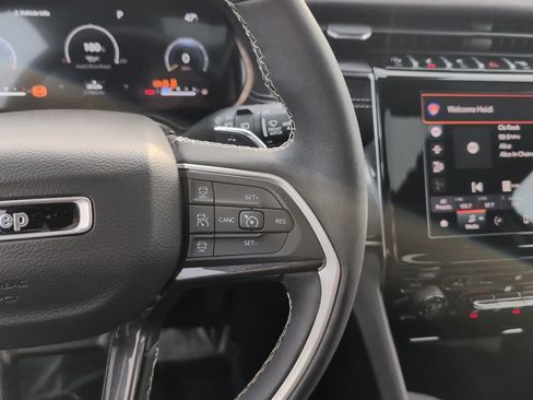 Used 2023 Jeep Grand Cherokee Altitude image 26