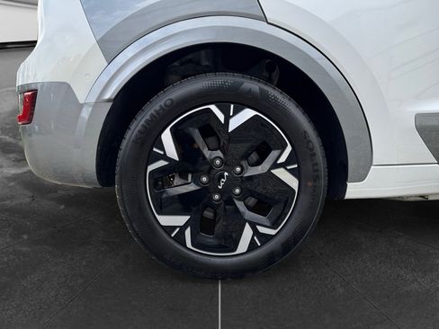 Used 2024 Kia Niro Wave w/ Wave Preserve Package FWD image 34