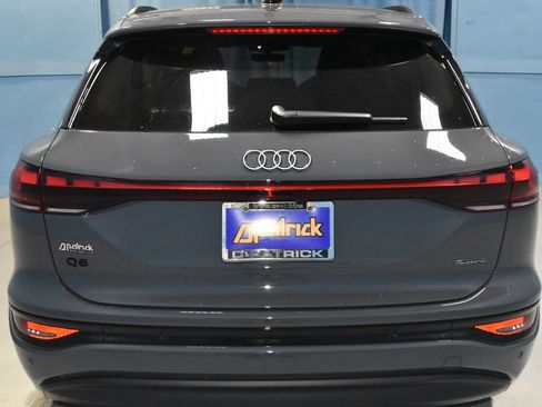 Used 2025 Audi Q6 e-tron Premium Plus AWD/4WD image 25