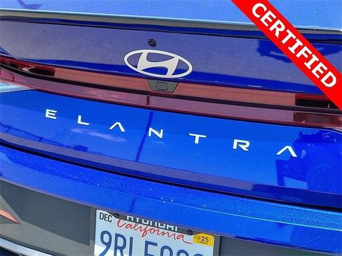 Used 2025 Hyundai Elantra Sport image 19