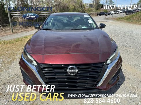 Used 2025 Nissan Altima 2.5 SV image 2