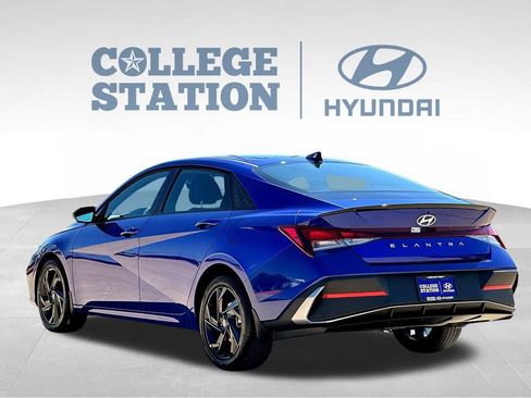 Used 2026 Hyundai Elantra Sport FWD image 8