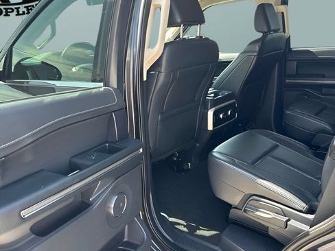 Used 2024 Ford Expedition XLT RWD image 14