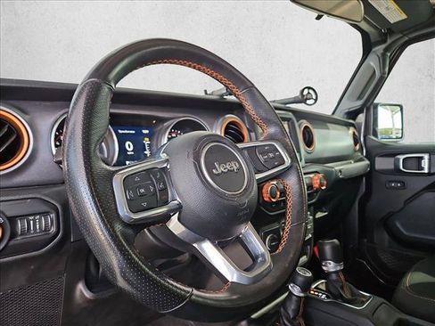 Used 2021 Jeep Gladiator Mojave AWD/4WD image 10