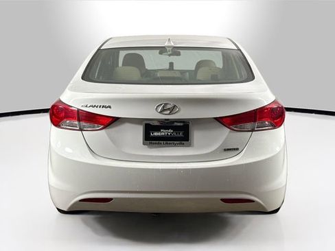 Used 2013 Hyundai Elantra Limited w/ Technology Pkg image 10