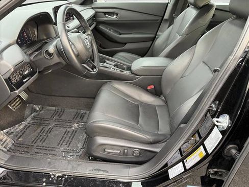 Used 2025 Honda Accord Sport image 11