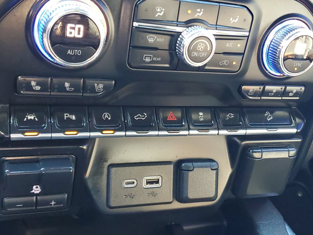 Used 2021 GMC Sierra 1500 AT4 w/ AT4 Premium Package AWD/4WD image 24