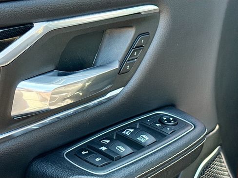 Used 2021 RAM 1500 Laramie w/ Sport Appearance Package AWD/4WD image 7