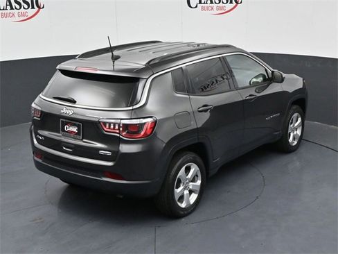 Used 2020 Jeep Compass Latitude w/ Cold Weather Group image 20