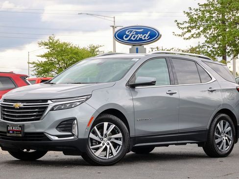 Used 2023 Chevrolet Equinox Premier FWD image 2