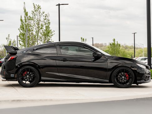 Used 2017 Honda Civic EX-L image 3