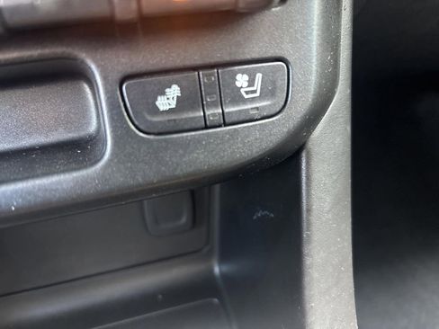 Used 2020 GMC Canyon Denali image 7