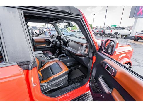 Used 2022 Ford Bronco Outer Banks image 20