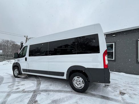 Used 2018 RAM ProMaster 2500 w/ Premium Appearance Group image 5