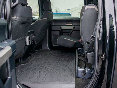 Used 2019 Ford F150 Raptor image 30