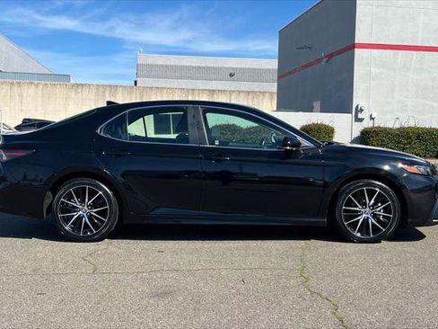 Certified 2024 Toyota Camry SE w/ Convenience Package image 6