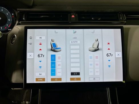 New 2026 Land Rover Range Rover Velar Dynamic SE image 17