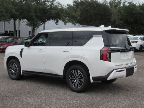 New 2026 Nissan Armada SL w/ Captain's Chari Seat Package image 7