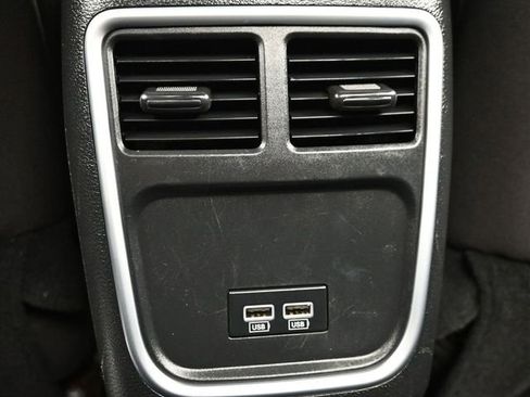 Used 2022 Dodge Charger SXT image 15