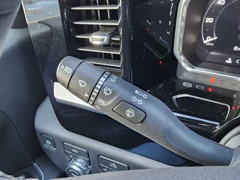 New 2026 GMC Sierra 1500 Elevation image 23