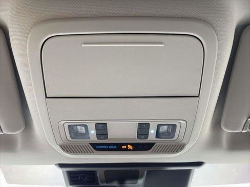 Used 2025 Ford Mustang Mach-E Premium image 31