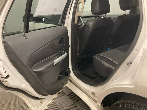 Used 2013 Ford Edge Sport w/ Driver Entry Pkg image 30