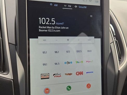 Used 2023 Ford Edge SEL image 25