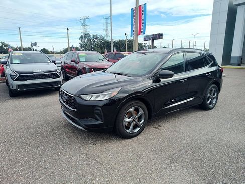 Certified 2023 Ford Escape ST-Line w/ Tech Pack #1 image 2